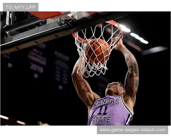 篮球新秀逆天飞扣!空中姿势如同动画 篮球新秀逆天飞扣!空中姿势如同动画