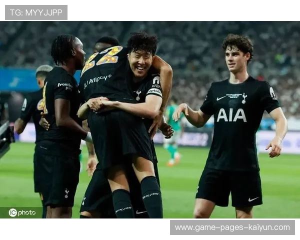 热刺孙兴慜反越位爆射洞穿对方禁区左侧