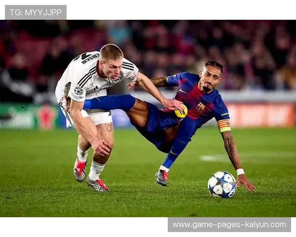 拉菲尼亚门前补射巴萨锁定胜果